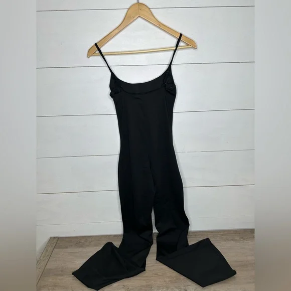 White Fox Boutique Black Athleisure Flare Jumpsuit Women's - Size Small - Picture 6 of 8